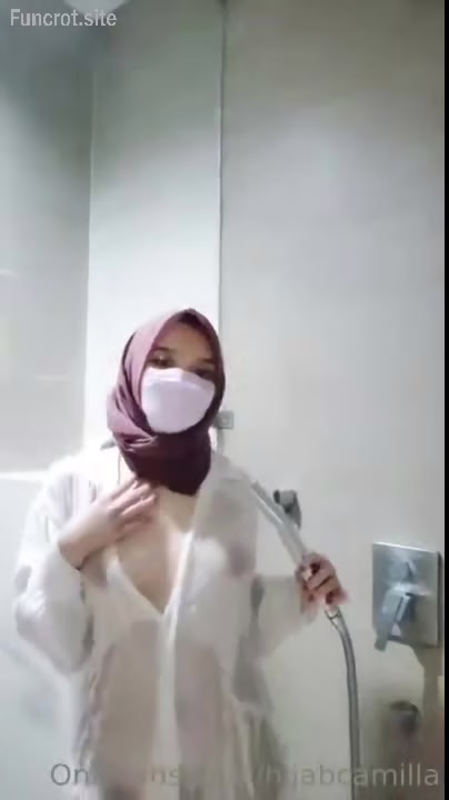 Watch Hijab Camilla Basah Basahan Bokep Hijab Indo Viral
