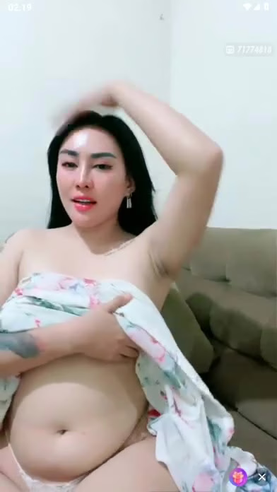 Watch Tante Kina Pamer Selangkangan Tembem MangoLive Barbar
