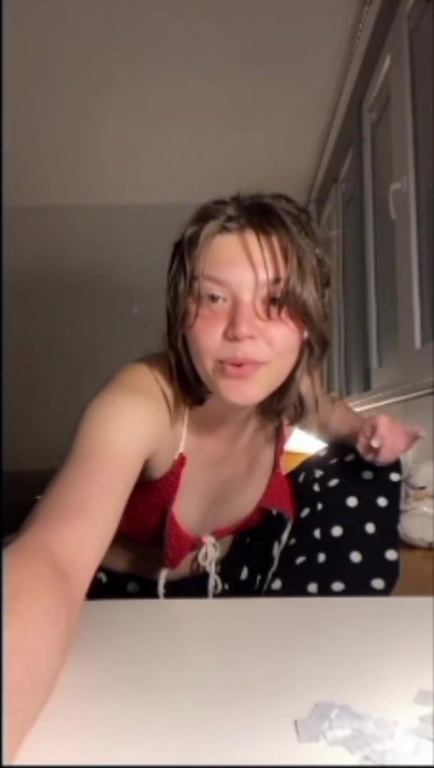 Watch Shy Twitch Streamer Sells Her Body On Stream