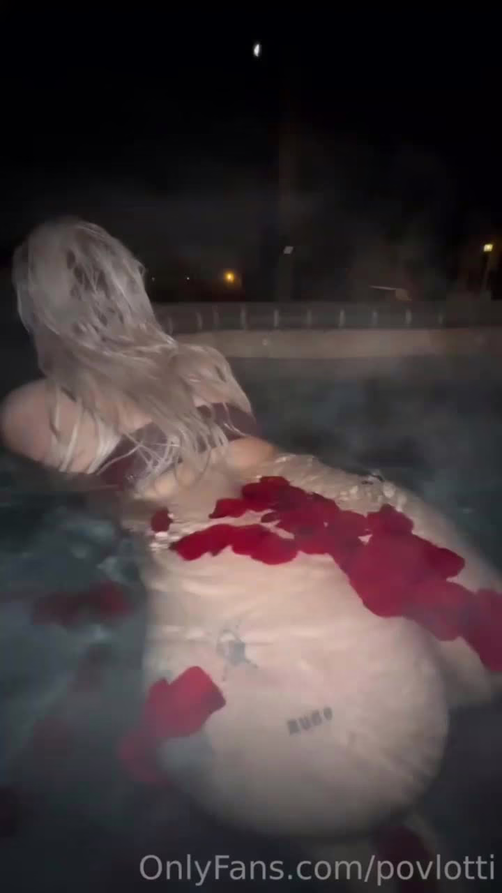 Watch Povlotti aka Ally Lotti leaks sex tape take a hot bath naked