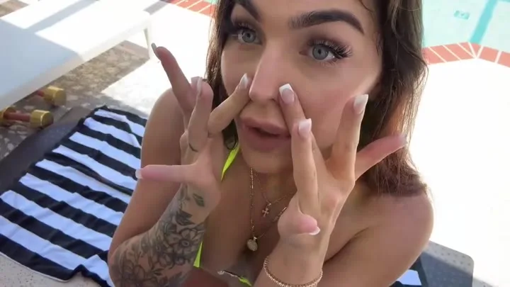 Watch Join Emily Rinaudo for a Refreshing Morning Yoga Session