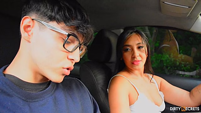 Watch Leyla Johnson bribes the young man until she fucks him