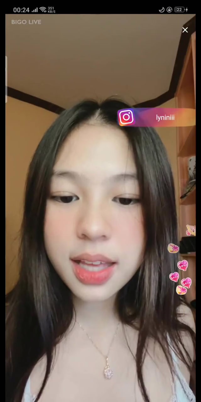 Watch Lyninii on Bigo Live 2b