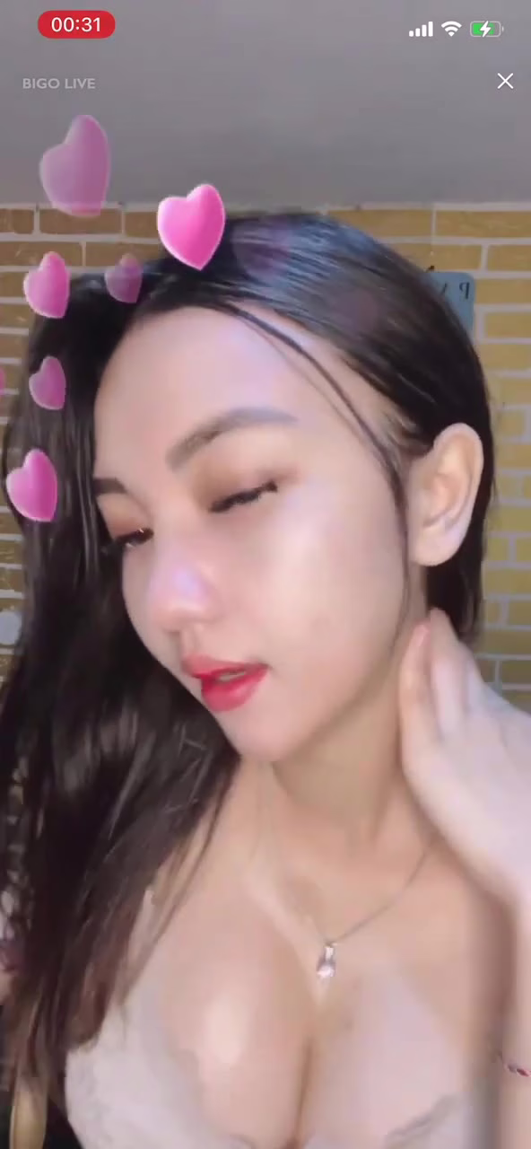 Watch Sizzling Bigo Live with Hot Adellia