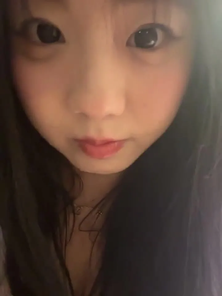Watch Chinese Beautys AllFans Leaked – Sensual and Sultry