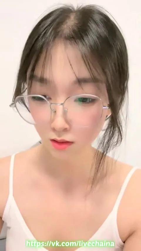 Watch – China Live: Actors Sensual Video Leaked –