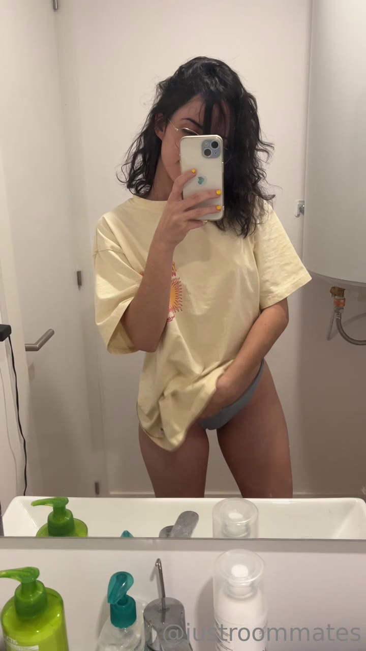 Watch Sarah Roomie Onlyfans Leaked Video 6