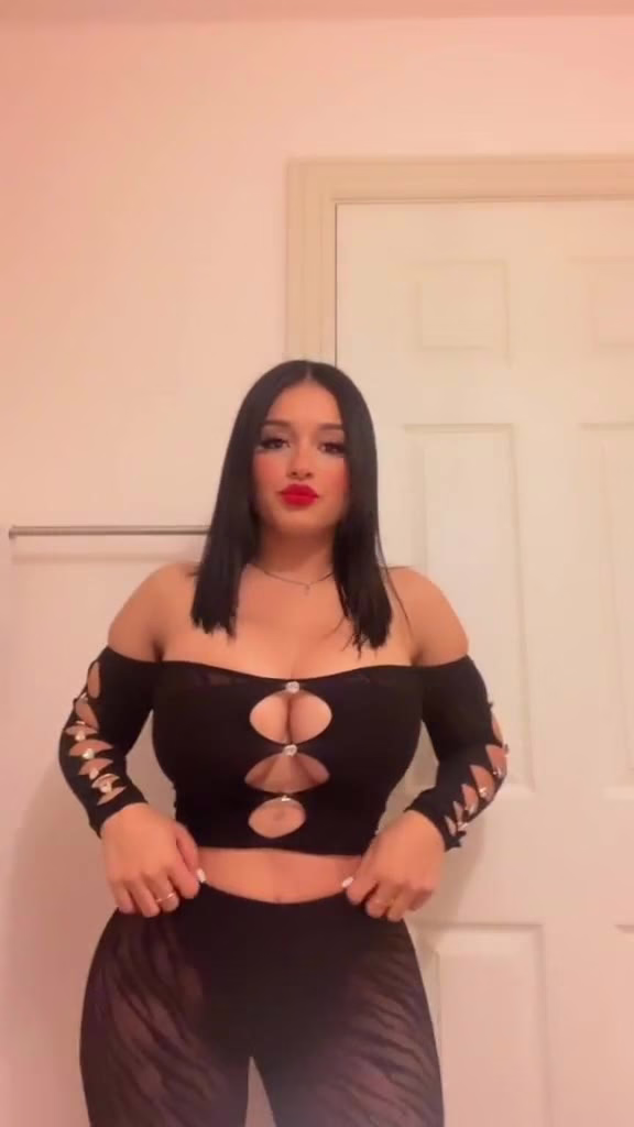 Watch Marlene Santana’s Seductive Bedroom Tease Leaked