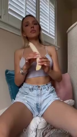 Watch Abby Rao – Banana Blowjob Porn Video Leaked