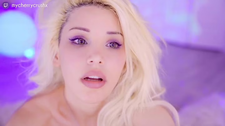Watch Cherrycrush’s Sensual Lingerie Strip Video Leak