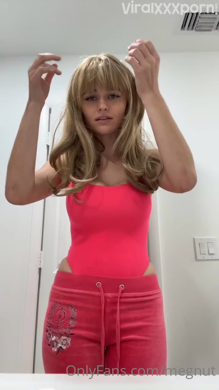 Watch Megnut Pink Bikini Booty Tease Onlyfans Leaked Video
