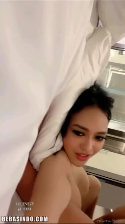 Watch Bokep Indo Gangbang OppyLany 4Some Host BLING2 Idaman