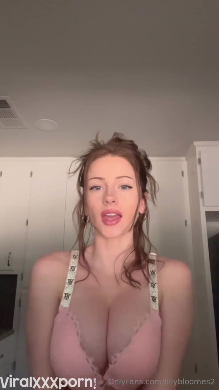 Watch Msfiiire Nude Nipple Tease in Bathroom Onlyfans Leak