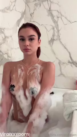 Watch Andiegen Nude Bathtub Tease Onlyfans Sextape Released
