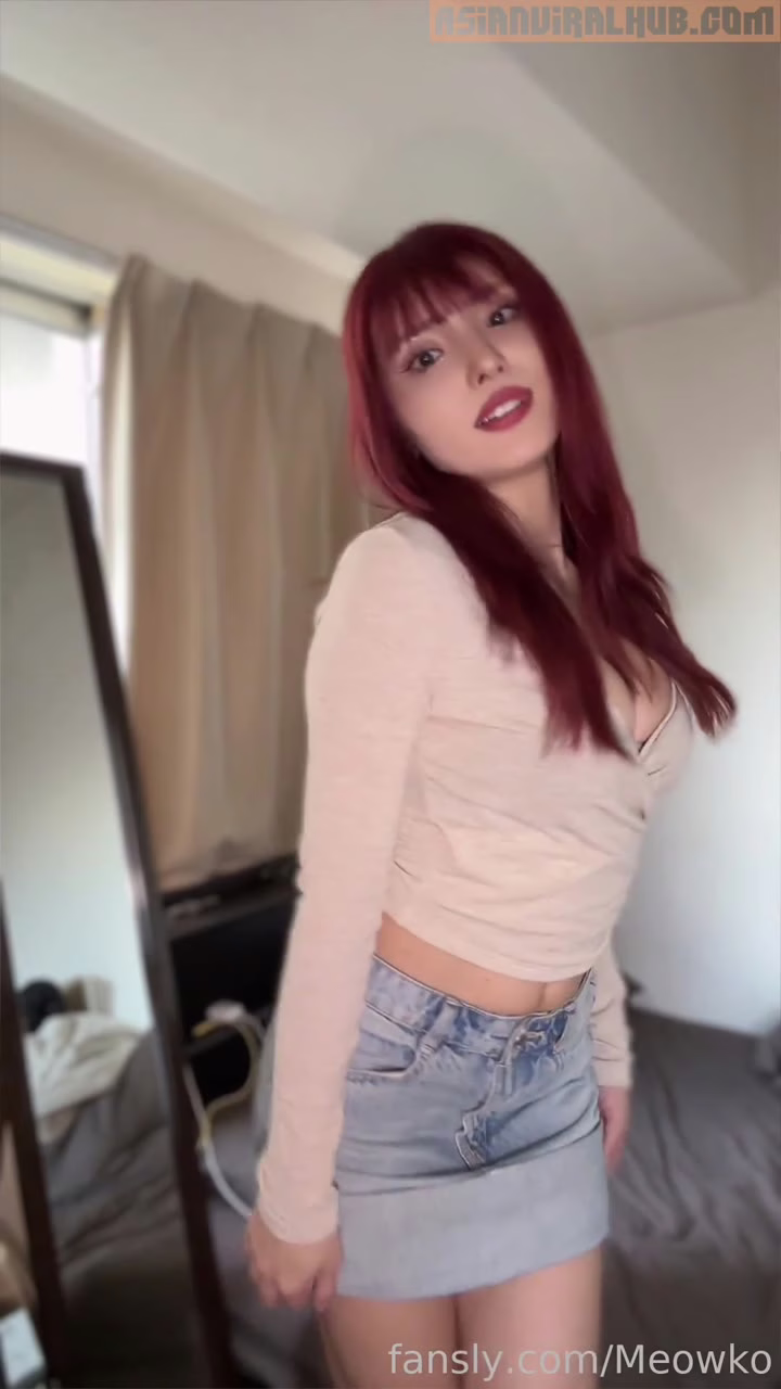 Watch Meowko Teasing you in Japanese Fansly video