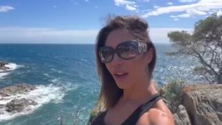 Vittoria Divine OnlyFans Leaked – Big Tits Brunette Blowjob & Facial