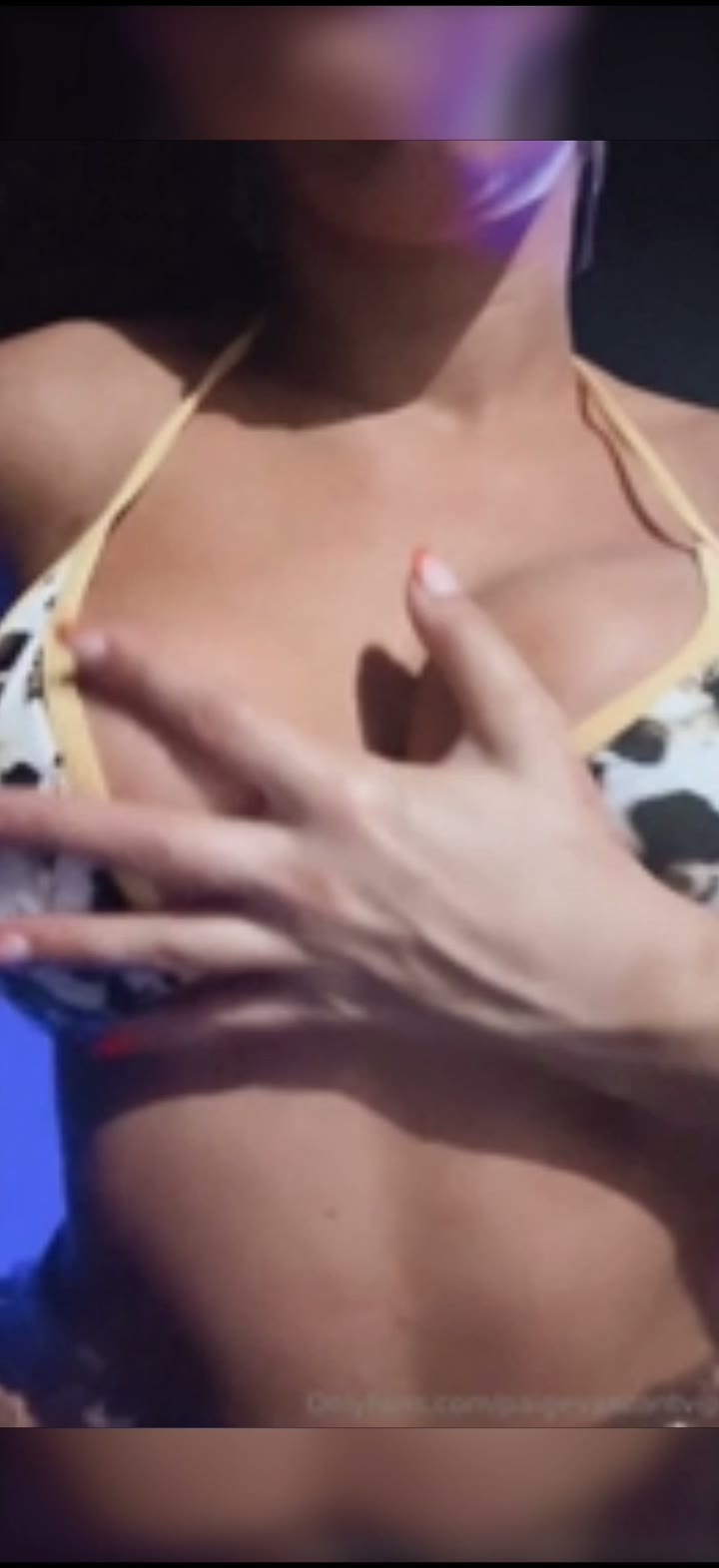 Watch Paige Vanzant Onlyfans leak – Nude big boobs in the pool!!! So hot